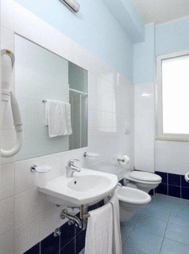 Hotel Belmar Cattolica Bagian luar foto